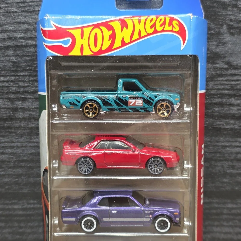 Hot Wheels 2023 Sealed Nissan 5 Pack Skyline R32 Silvia S13 Datsun